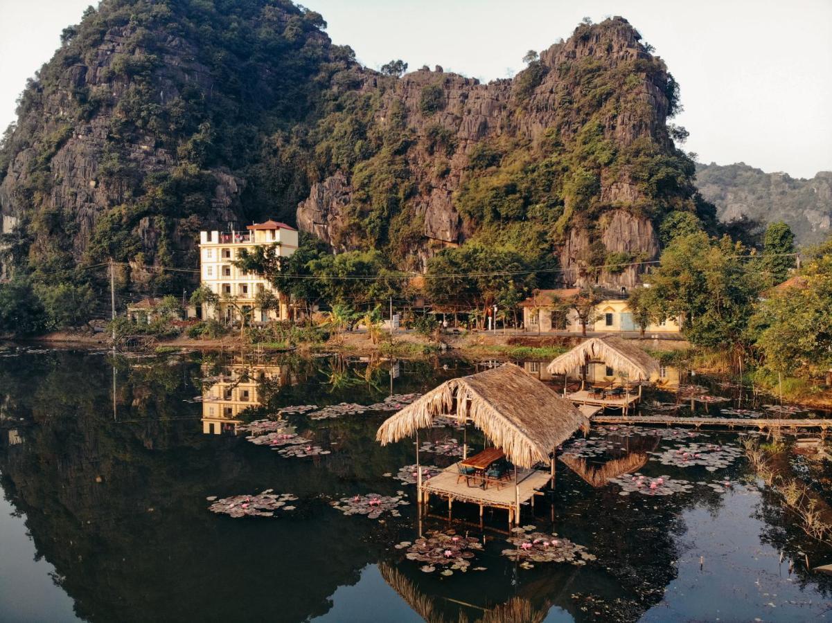 Tam Coc Lakeside Homestay นิญบิ่ญ ภายนอก รูปภาพ