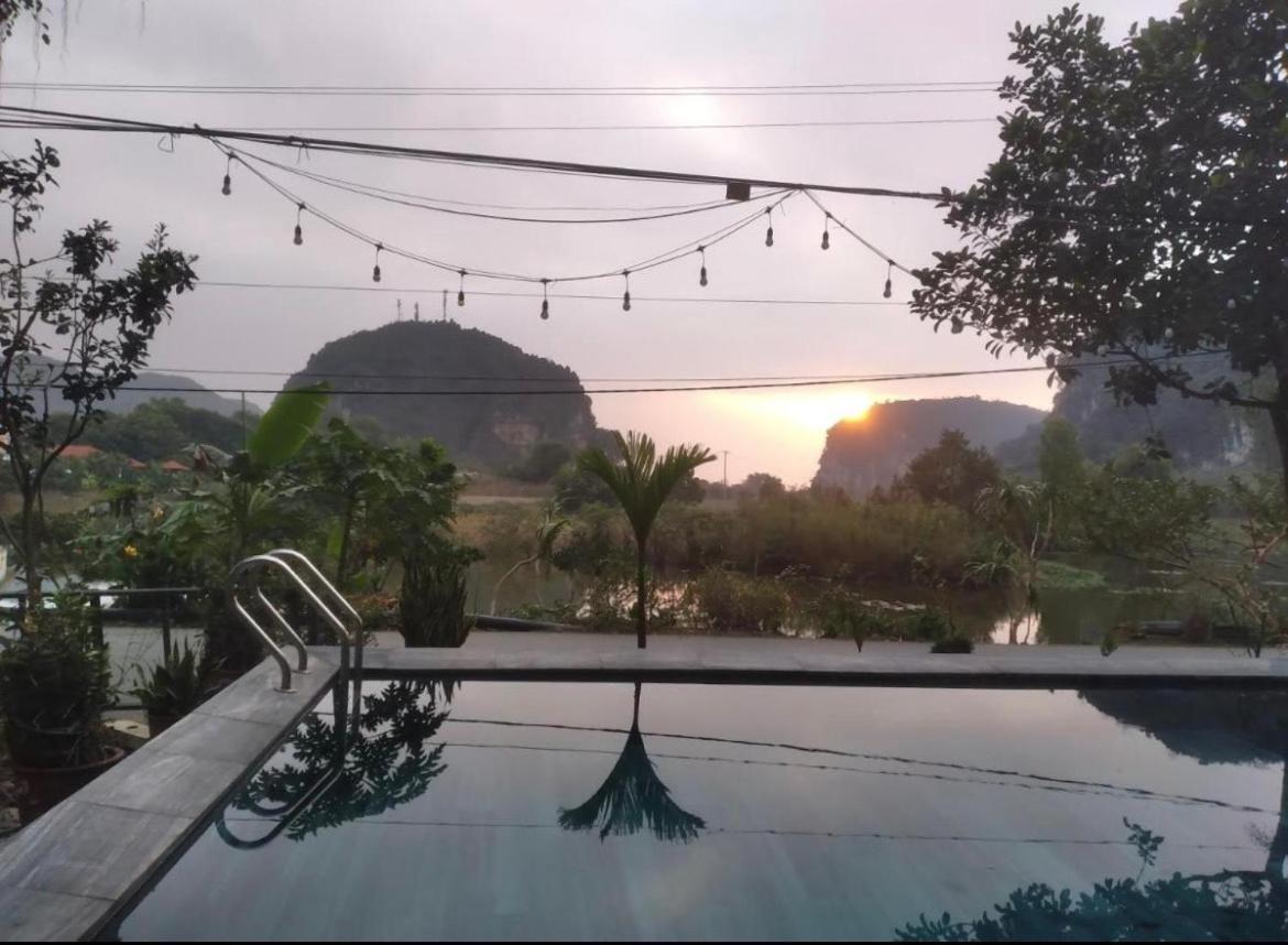 Tam Coc Lakeside Homestay นิญบิ่ญ ภายนอก รูปภาพ