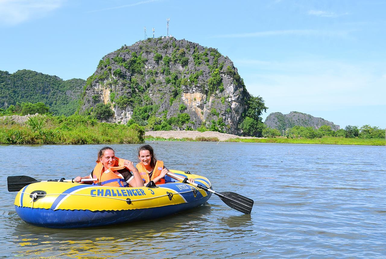 Tam Coc Lakeside Homestay นิญบิ่ญ ภายนอก รูปภาพ