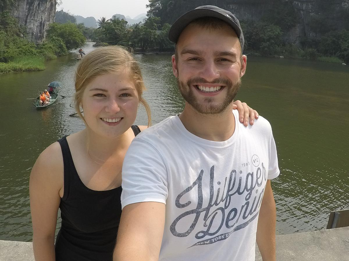 Tam Coc Lakeside Homestay นิญบิ่ญ ภายนอก รูปภาพ
