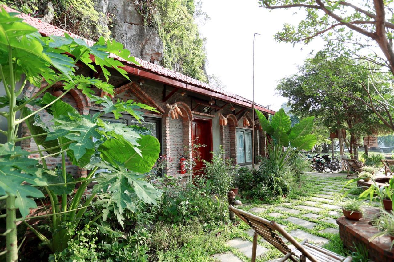 Tam Coc Lakeside Homestay นิญบิ่ญ ภายนอก รูปภาพ